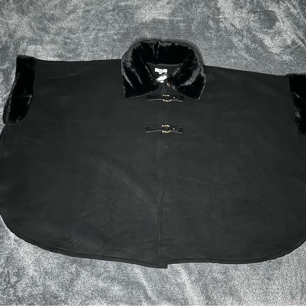 Elegant Black Cape Coat Poncho
